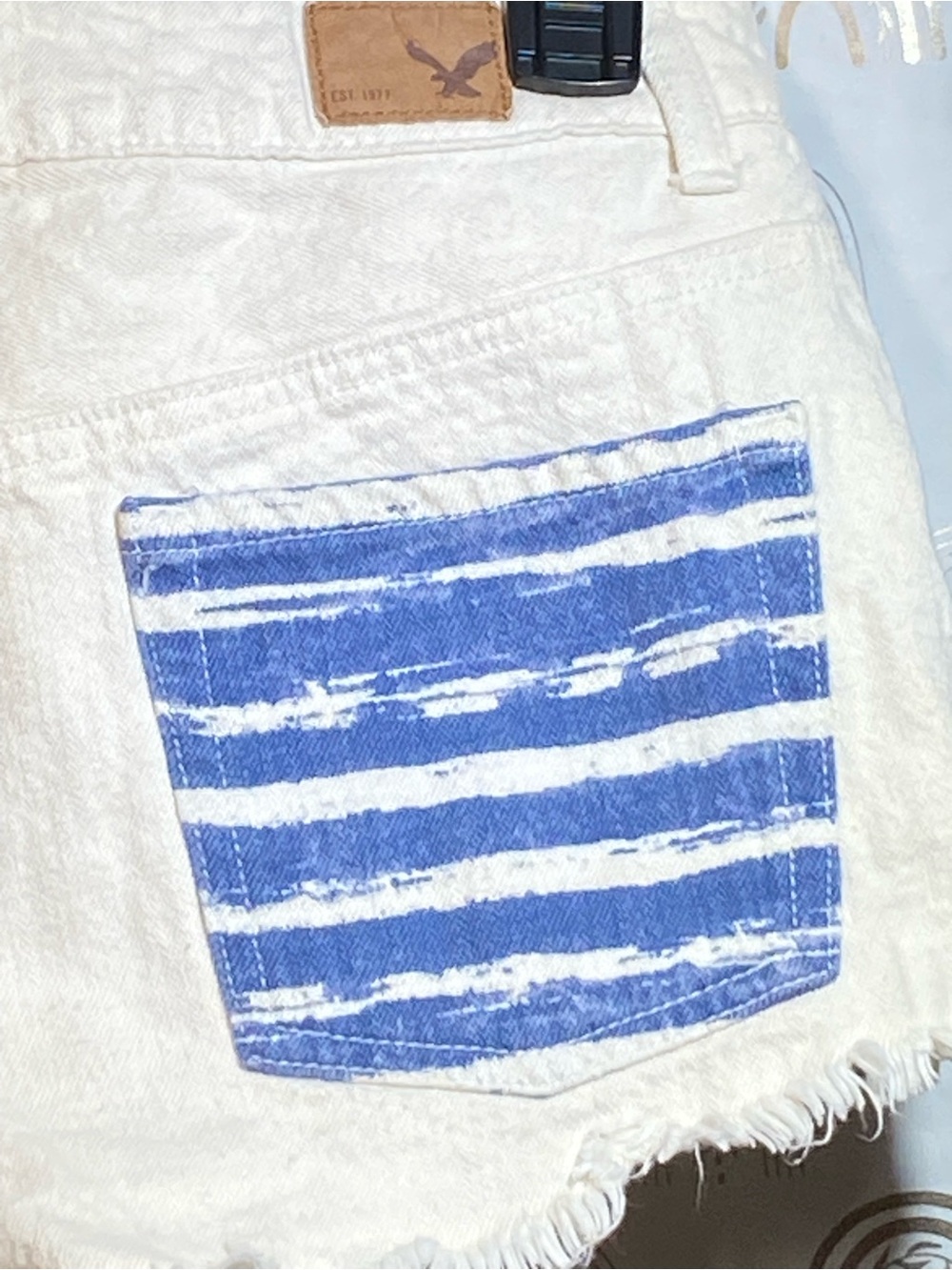 American Eagle Outfitters Cream Frayed Hem Denim Shorts - Picture 9 of 12